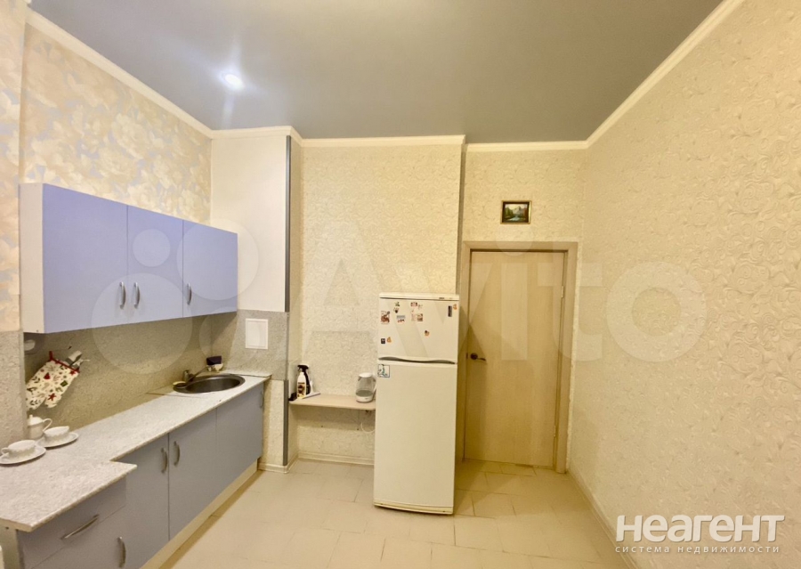 Сдается 1-комнатная квартира, 40 м²