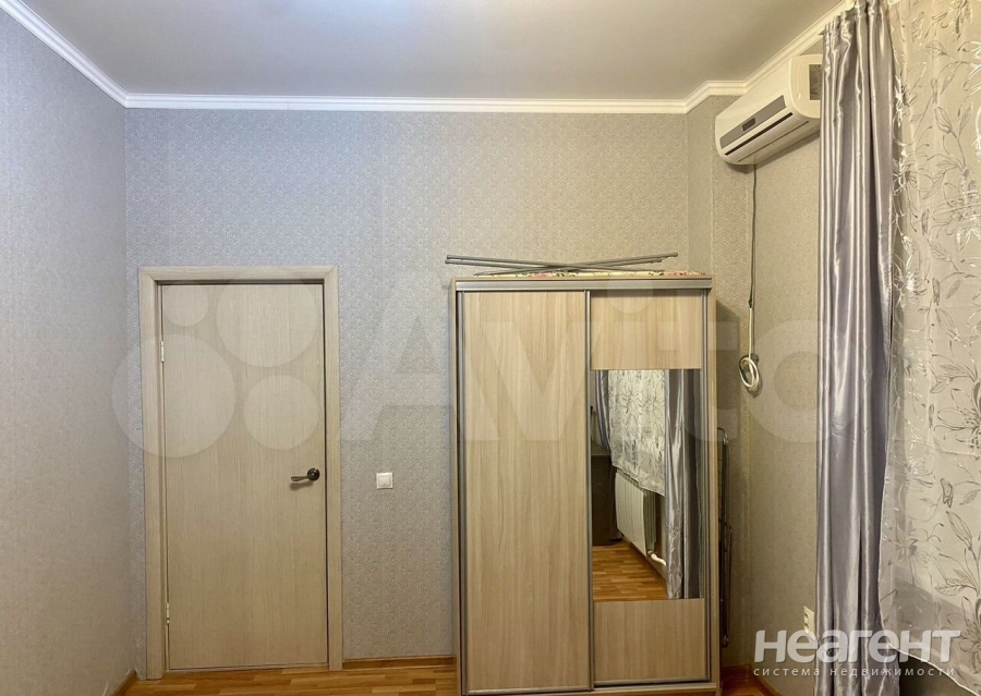 Сдается 1-комнатная квартира, 40 м²