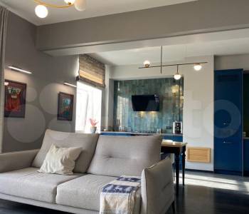 Продается 1-комнатная квартира, 90 м²