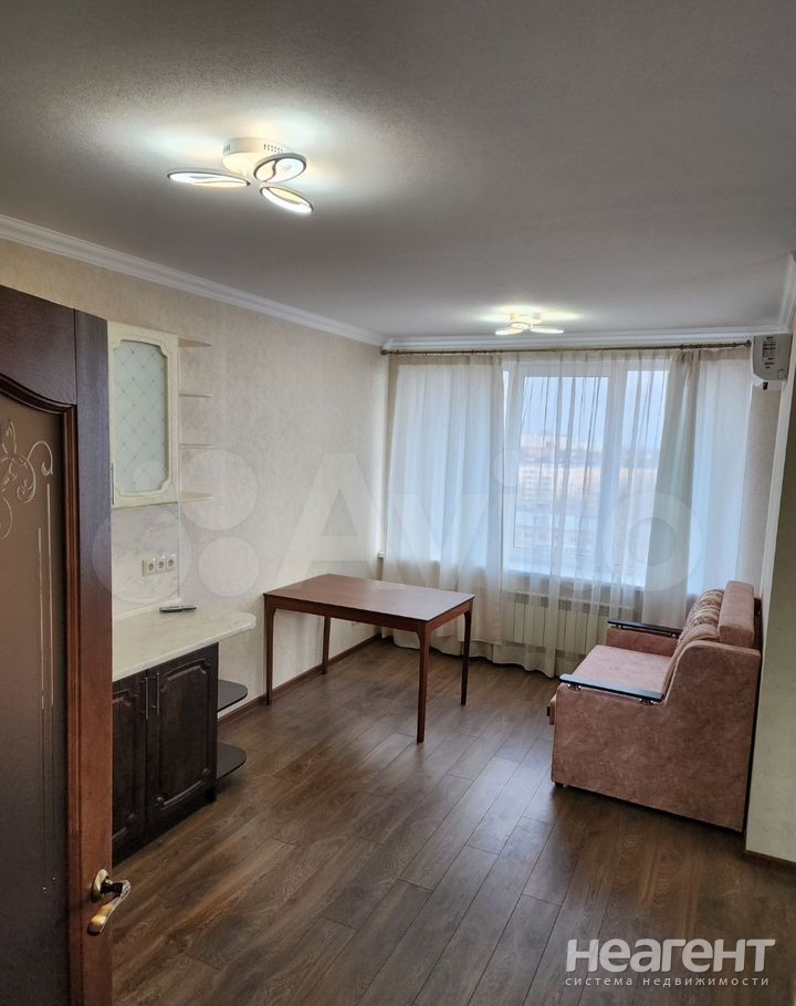 Продается 1-комнатная квартира, 39 м²