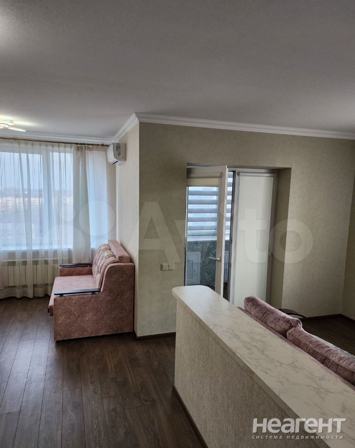 Продается 1-комнатная квартира, 39 м²