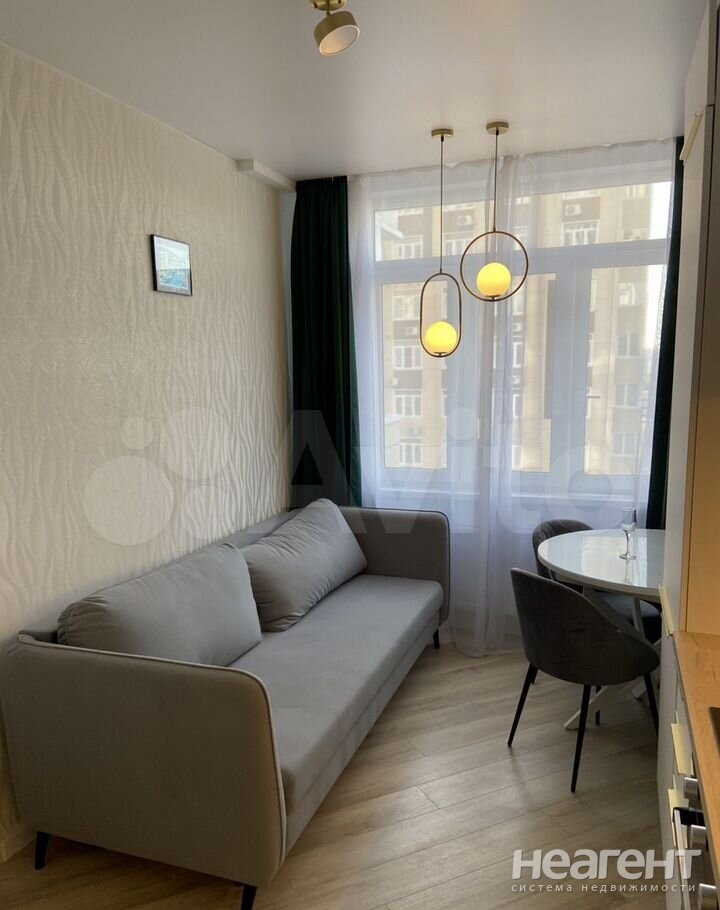 Сдается 1-комнатная квартира, 45 м²