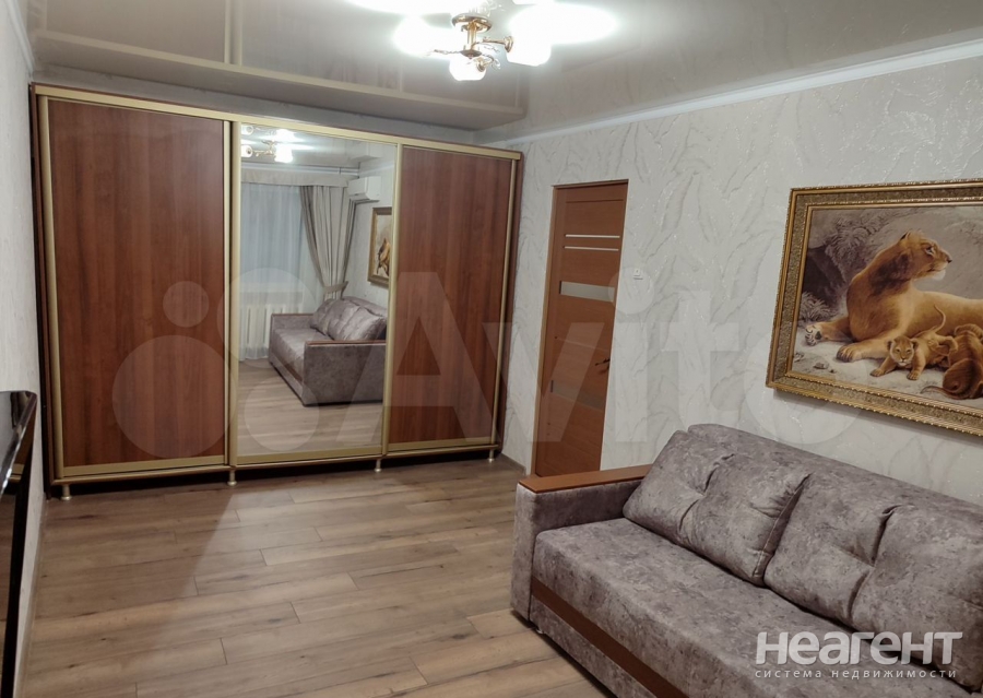 Сдается 1-комнатная квартира, 36 м²