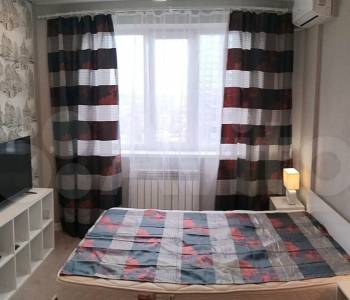 Продается 1-комнатная квартира, 43 м²