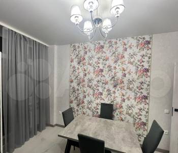 Продается 1-комнатная квартира, 43 м²