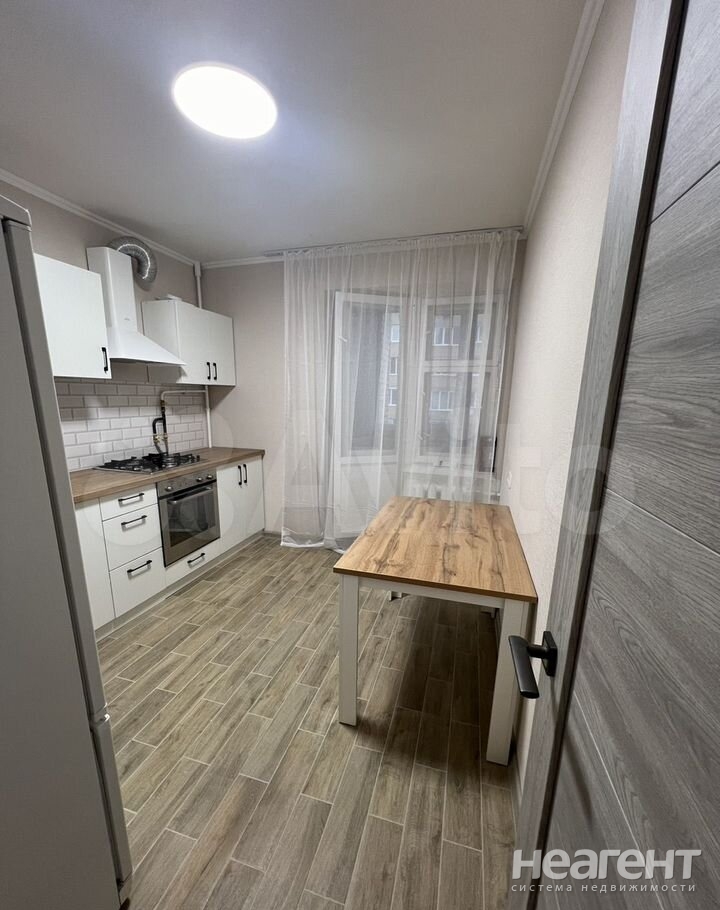 Сдается Многокомнатная квартира, 65 м²