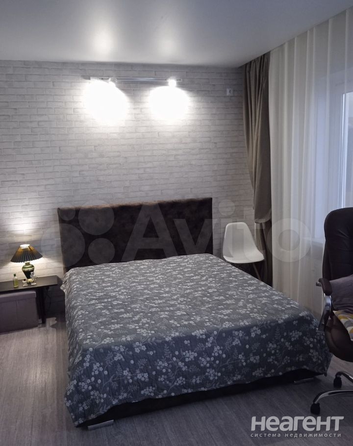 Продается 1-комнатная квартира, 36 м²