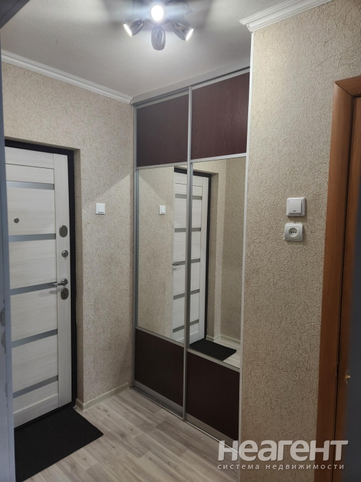 Сдается 1-комнатная квартира, 30 м²