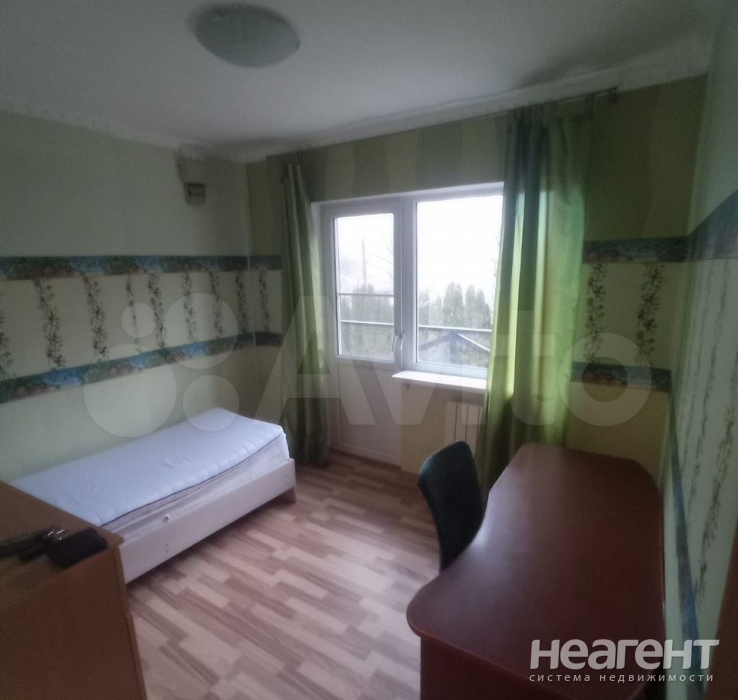 Сдается Многокомнатная квартира, 80 м²