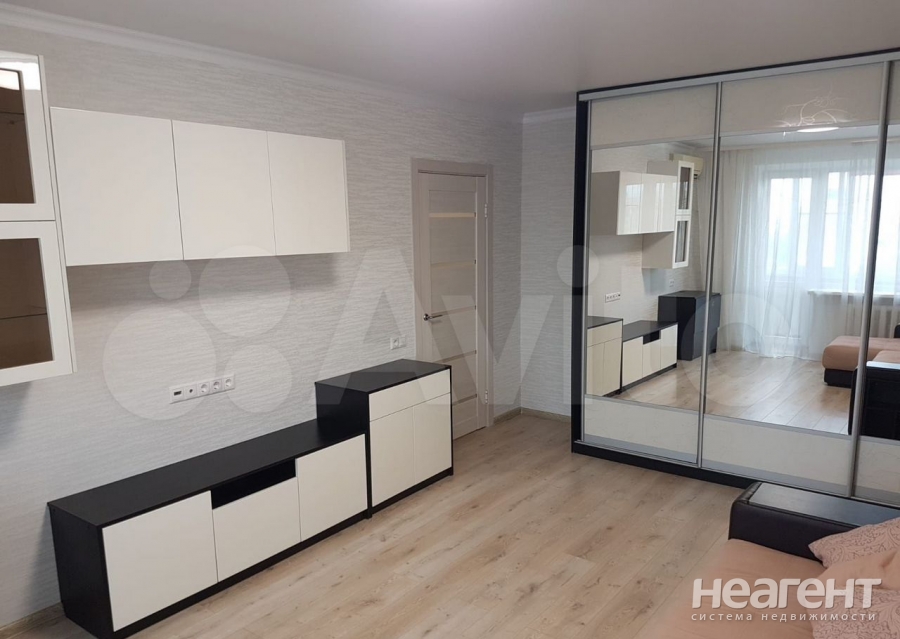 Продается 1-комнатная квартира, 37,2 м²