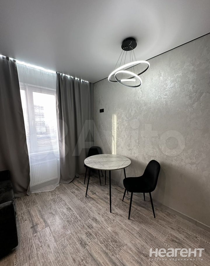 Продается 1-комнатная квартира, 35 м²