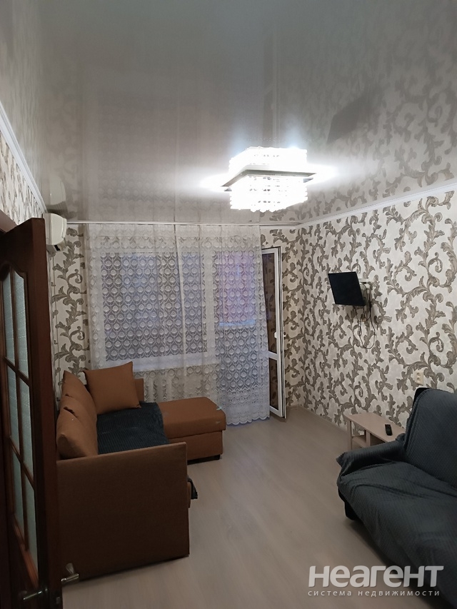 Сдается 1-комнатная квартира, 32 м²