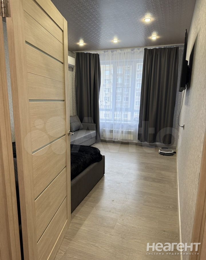 Сдается 1-комнатная квартира, 40 м²