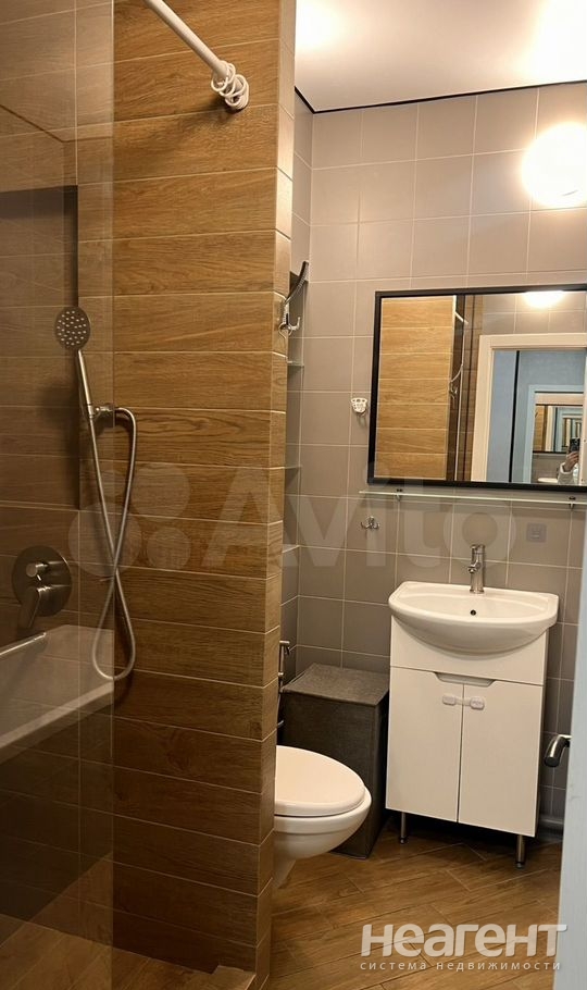 Сдается 2-х комнатная квартира, 70 м²