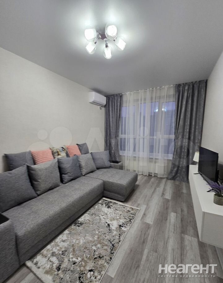 Продается 1-комнатная квартира, 34 м²