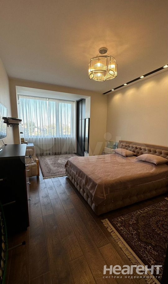 Продается 3-х комнатная квартира, 118 м²