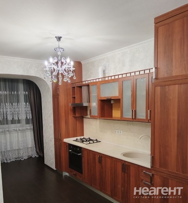 Продается 1-комнатная квартира, 45 м²