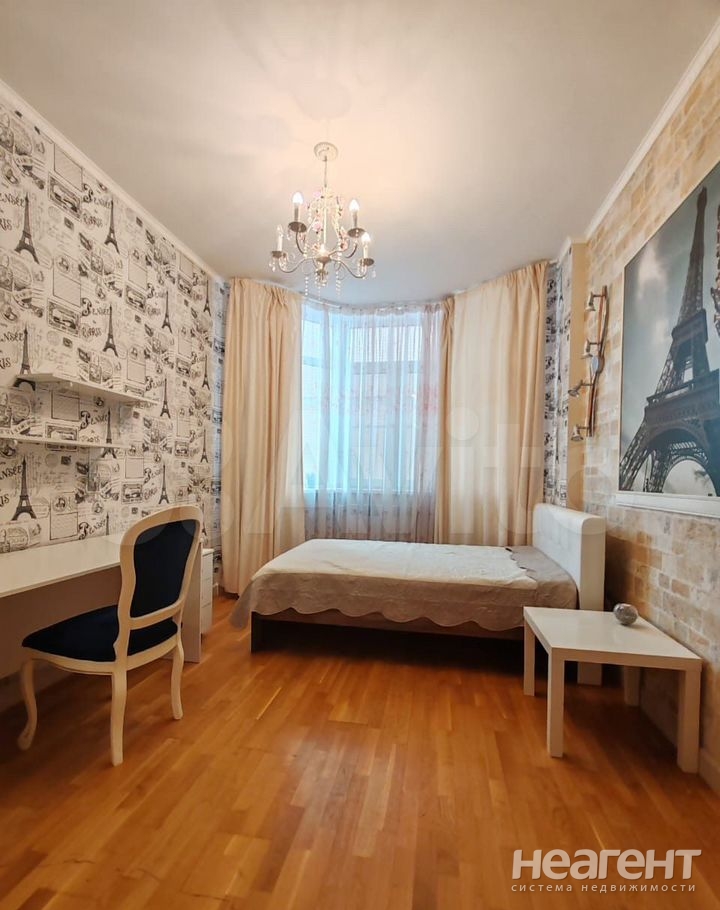 Продается 3-х комнатная квартира, 82 м²