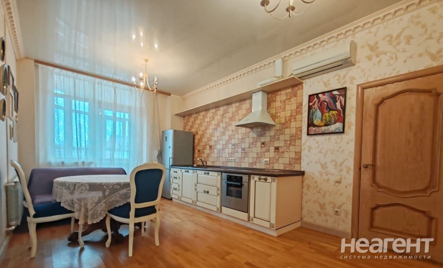 Продается 3-х комнатная квартира, 82 м²