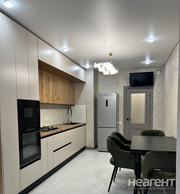 Сдается 2-х комнатная квартира, 67 м²