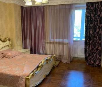 Сдается 2-х комнатная квартира, 79 м²