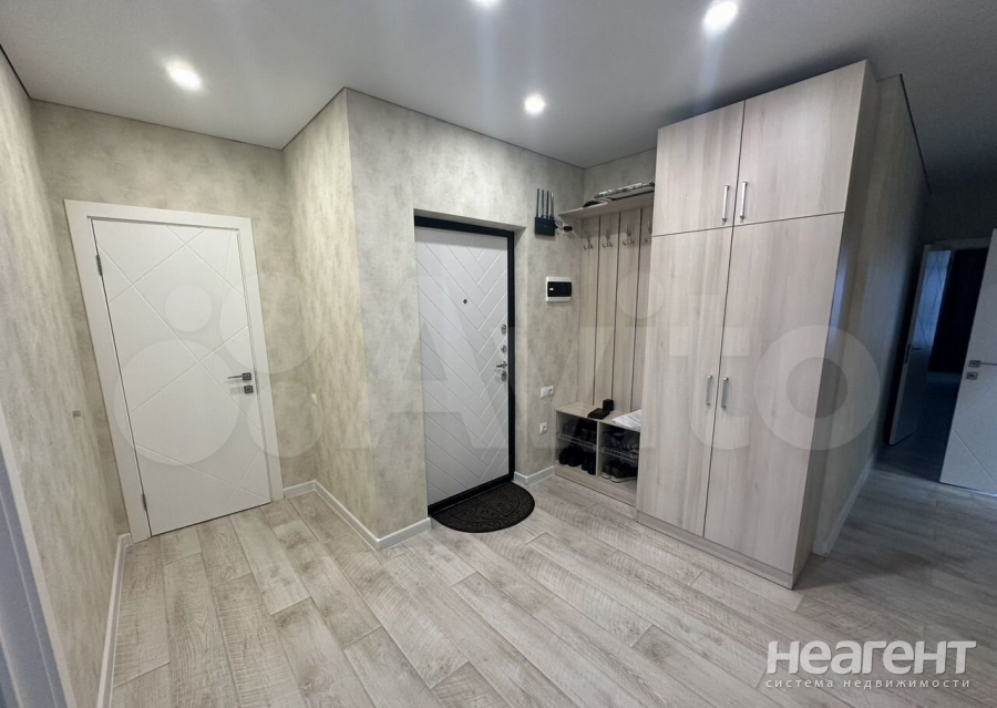 Продается 3-х комнатная квартира, 77 м²