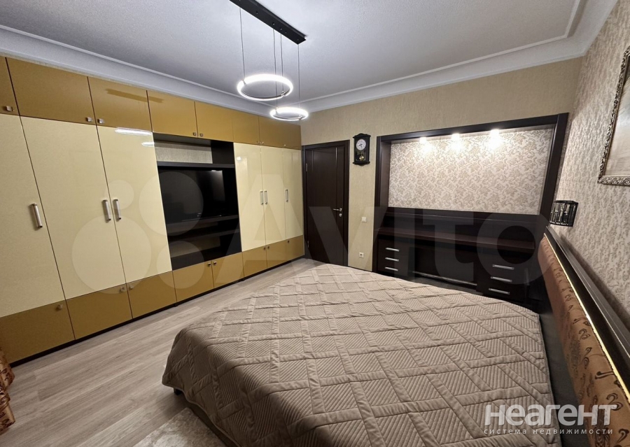 Сдается Многокомнатная квартира, 75 м²