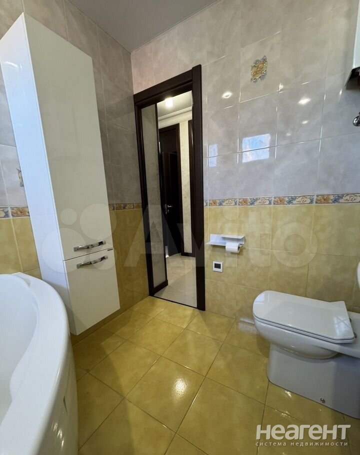 Сдается Многокомнатная квартира, 75 м²