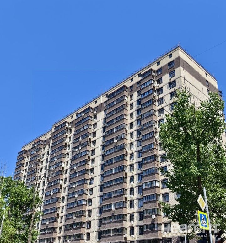 Продается 1-комнатная квартира, 37 м²