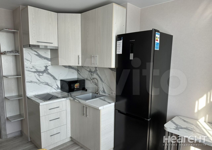 Сдается 1-комнатная квартира, 42 м²