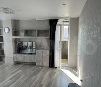 Сдается 1-комнатная квартира, 42 м²