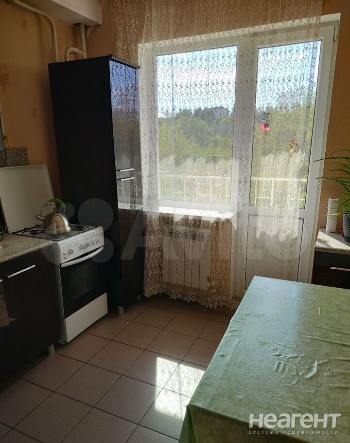 Продается 1-комнатная квартира, 38 м²