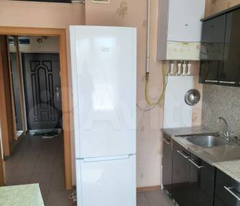 Продается 1-комнатная квартира, 38 м²