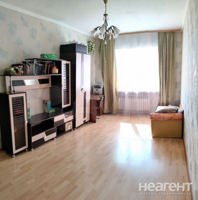 Продается 1-комнатная квартира, 38 м²