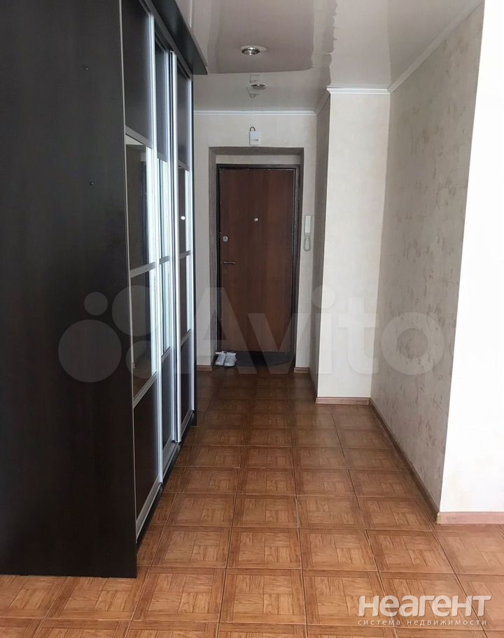 Продается 1-комнатная квартира, 39 м²