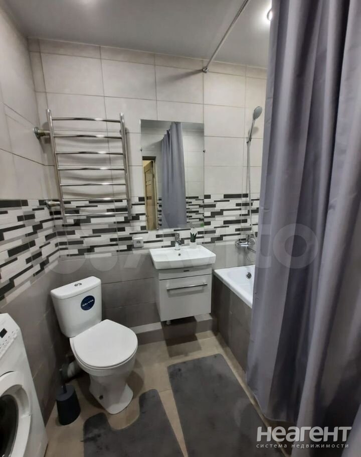 Продается 1-комнатная квартира, 39,7 м²