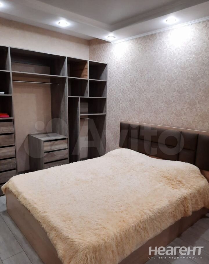 Продается 1-комнатная квартира, 39,7 м²