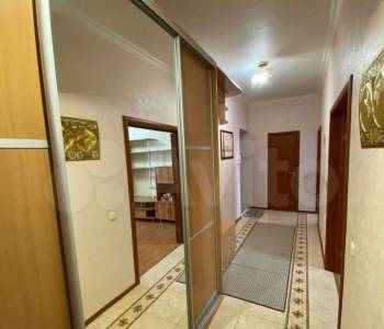 Сдается 2-х комнатная квартира, 76 м²