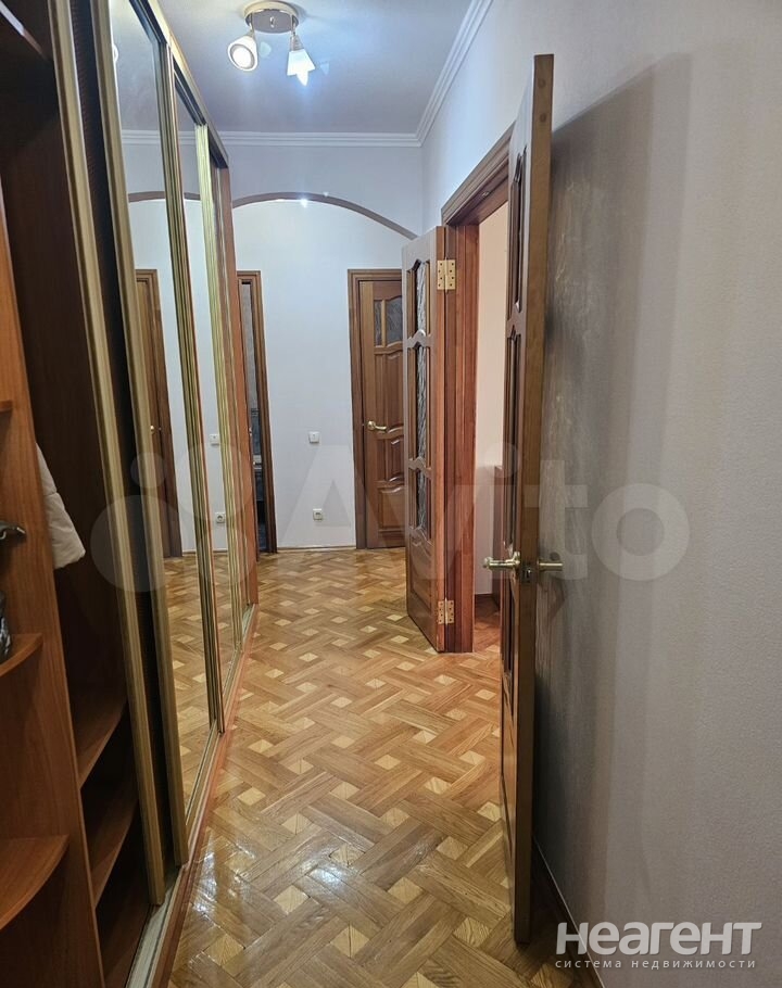 Сдается Многокомнатная квартира, 67 м²