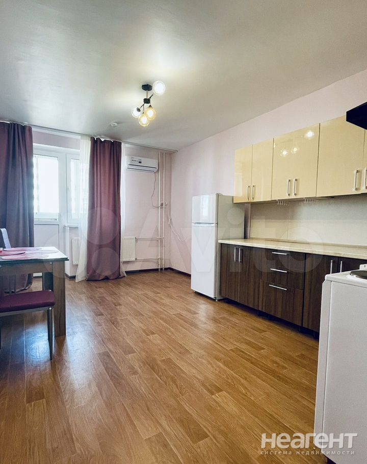 Сдается 2-х комнатная квартира, 71 м²