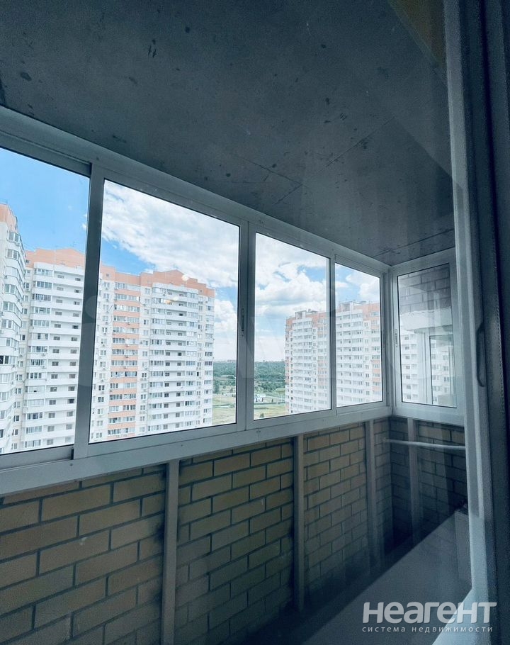 Сдается 2-х комнатная квартира, 71 м²