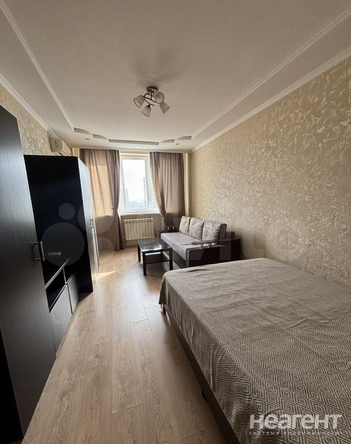 Сдается 1-комнатная квартира, 44 м²