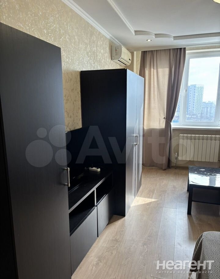 Сдается 1-комнатная квартира, 44 м²