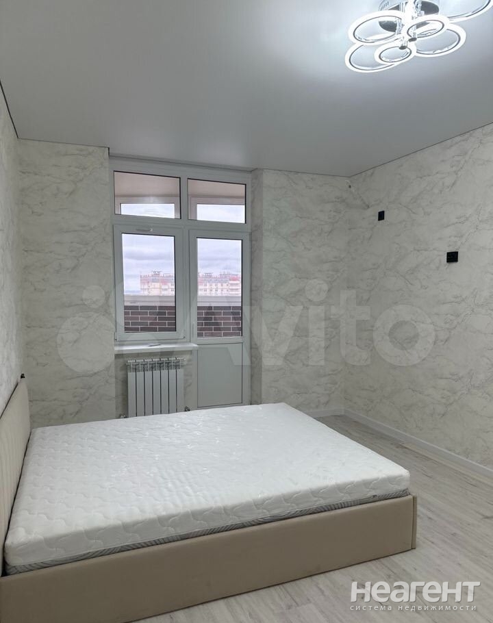 Продается 1-комнатная квартира, 42 м²