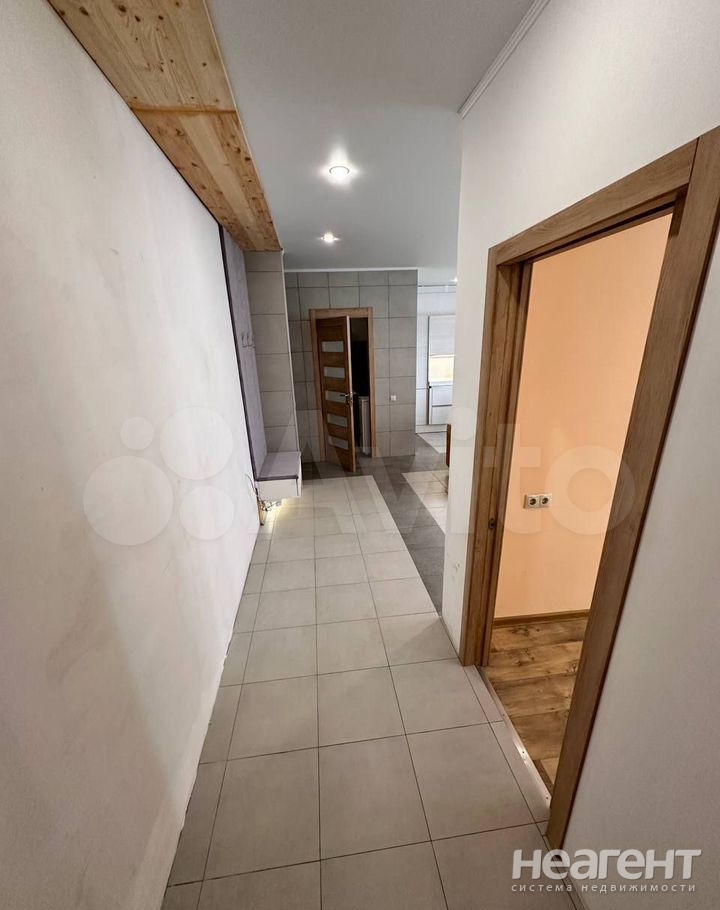 Продается 2-х комнатная квартира, 57 м²