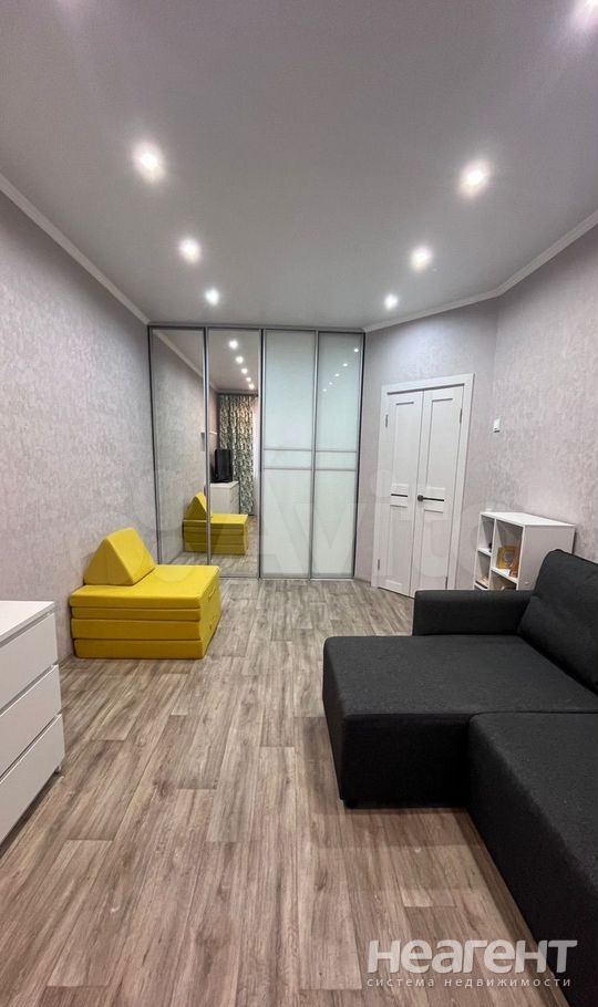 Сдается 1-комнатная квартира, 37 м²