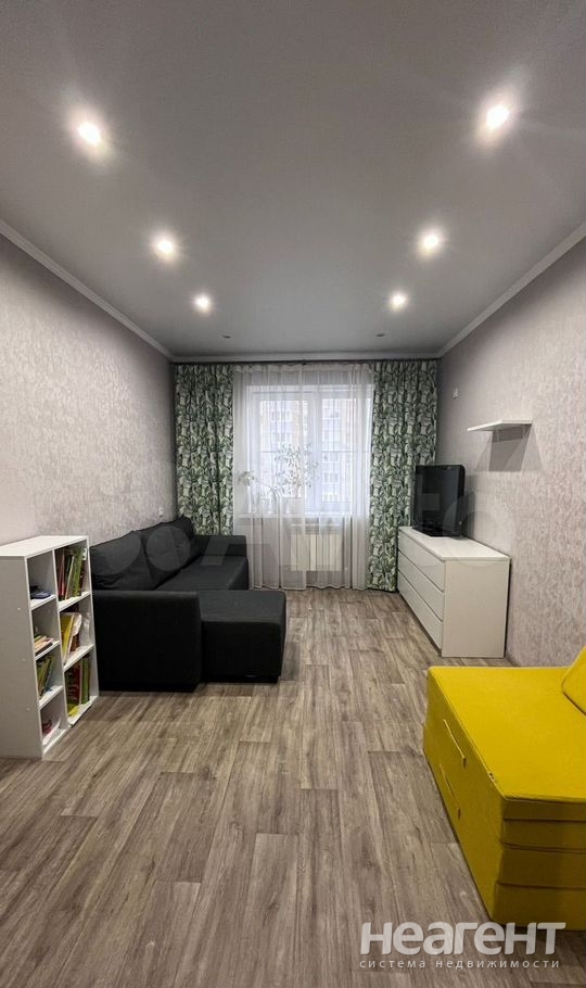 Сдается 1-комнатная квартира, 37 м²