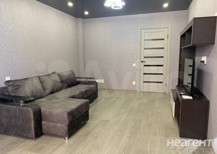 Сдается 1-комнатная квартира, 45 м²