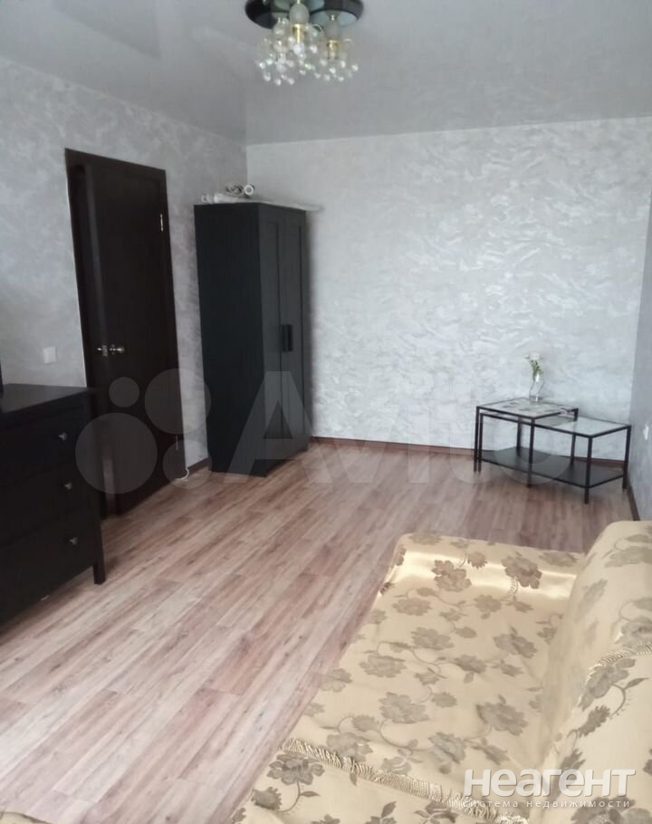 Сдается 1-комнатная квартира, 35 м²