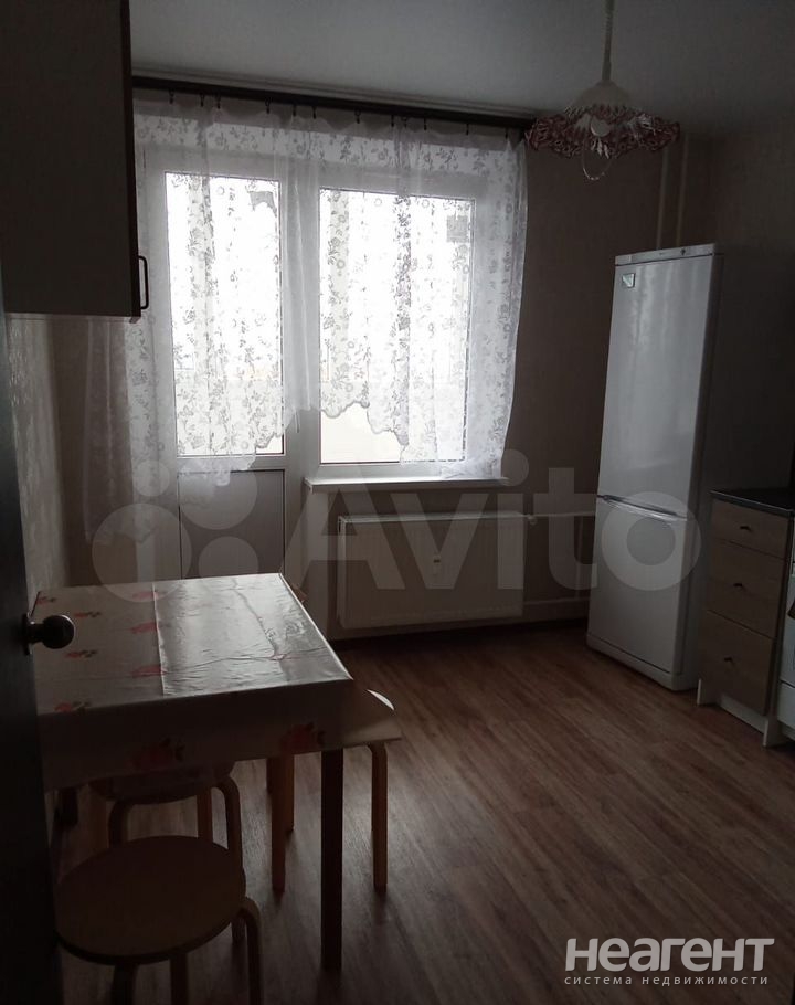 Сдается 1-комнатная квартира, 35 м²